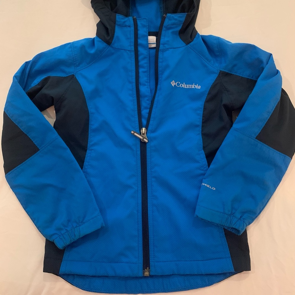 Columbia Omni-Shield Windbreaker.  Blue size XS.